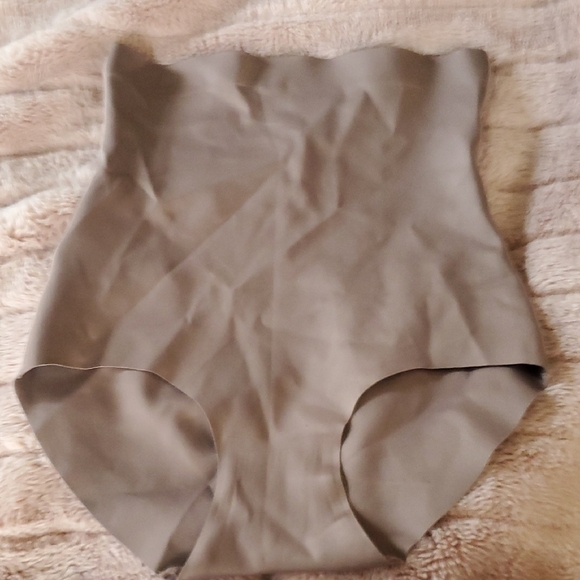 High-Waisted Shapewear Briefs in Taupe - Picture 1 of 5
